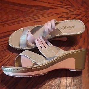 Alegria wedge sandal like new